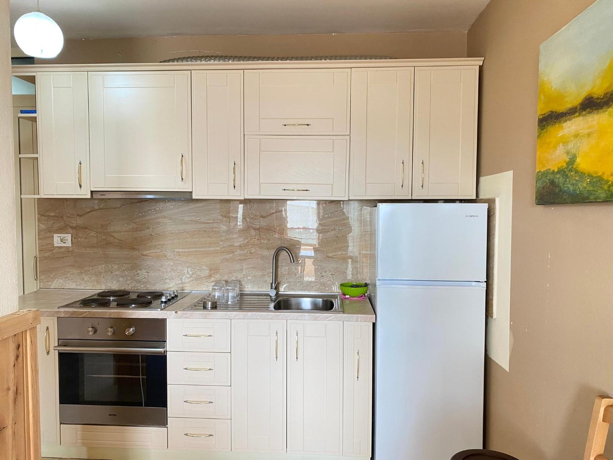Delight Apartments Golem  Room photo